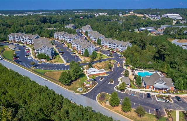 Leyland Pointe photos photos