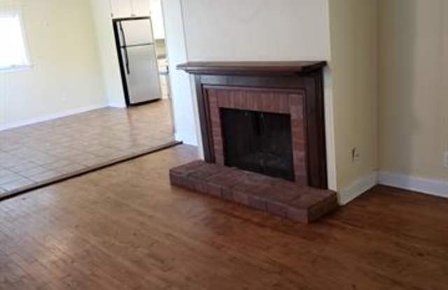 110 Denton Street E Gallery 2