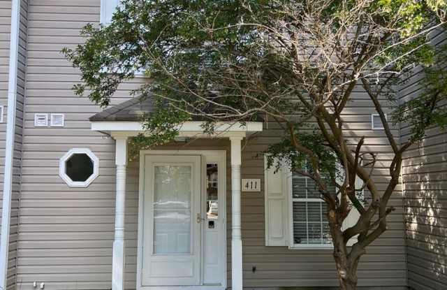 LARGE 3 BEDROOM TOWNHOME photos photos LARGE 3 BEDROOM TOWNHOME photos photos