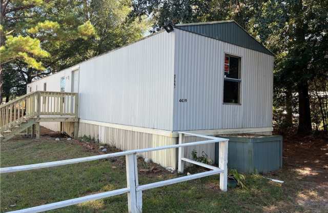 4439 betsy ross Drive photos photos