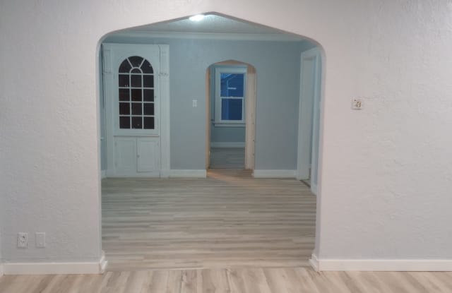 2506 Prast Boulevard photos photos