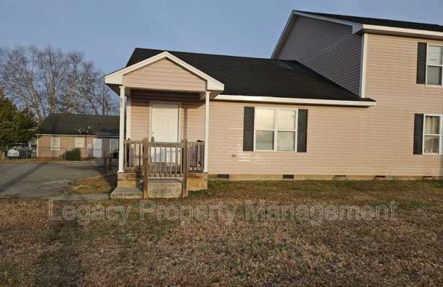 531 S. Anthony Street photos photos