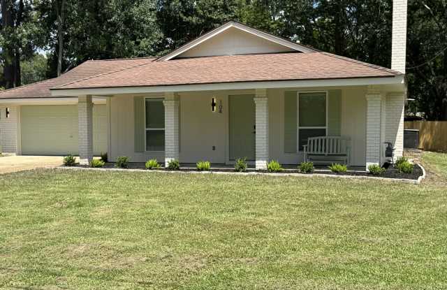 104 Comanche Drive photos photos
