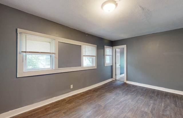 3889 W.33rd photos photos