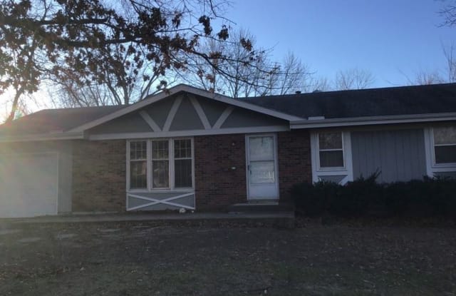 8013 E 133rd St. - 8013 East 133rd Street, Grandview, MO 64030