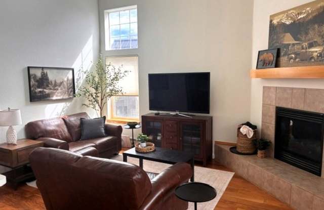 Winter Seasonal Rental- Gore Trail 4B1 Gallery 1