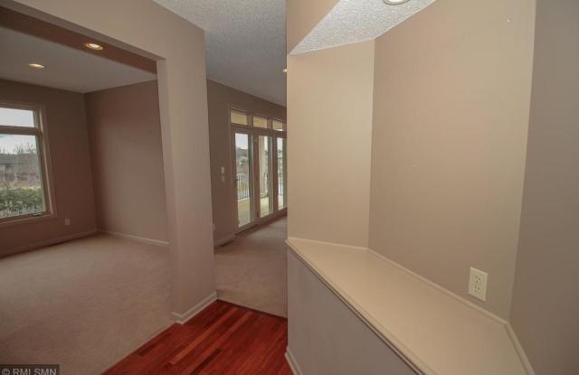 5045 Terraceview Lane N Gallery 4
