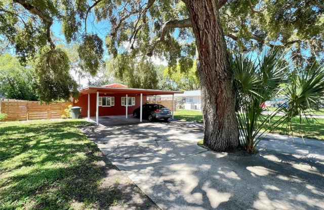 559 LAURA LANE - 559 Laura Lane, Dunedin, FL 34698