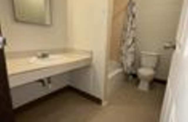 1607 East 29th Street photos photos