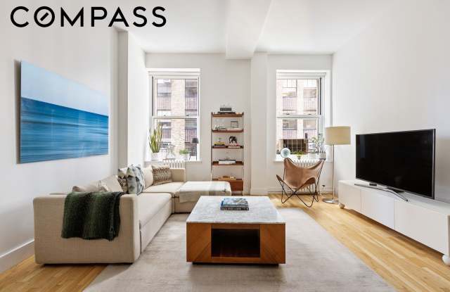 395 Broadway Gallery 2