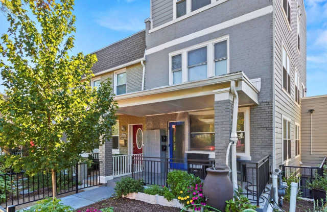 1267 PENN Street NE unit: B photos photos