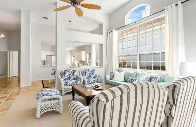 8823 Lakeside Circle Gallery 4