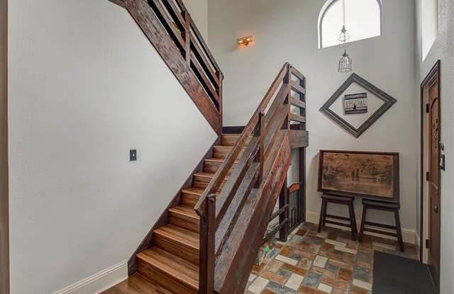2224 Meadowstone Drive Gallery 4
