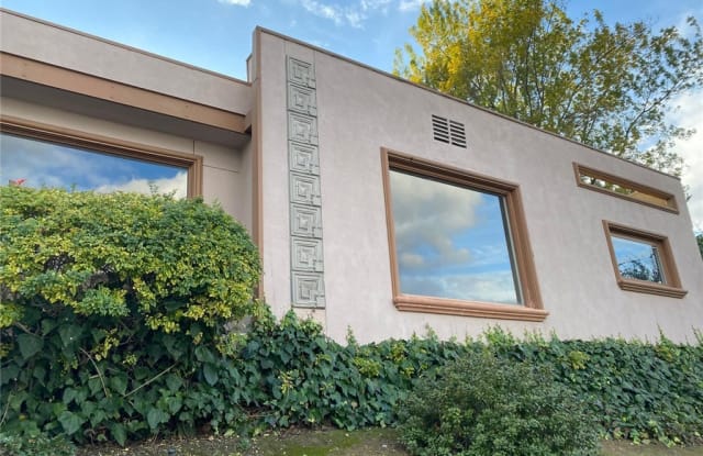 3971 Murietta Avenue - 3971 Murietta Avenue, Los Angeles, CA 91423