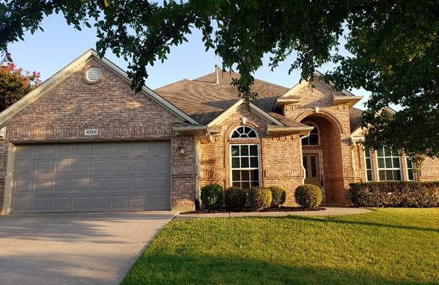 4720 Olympia Trace Circle - 4720 Olympia Trace Circle, Fort Worth, TX 76244
