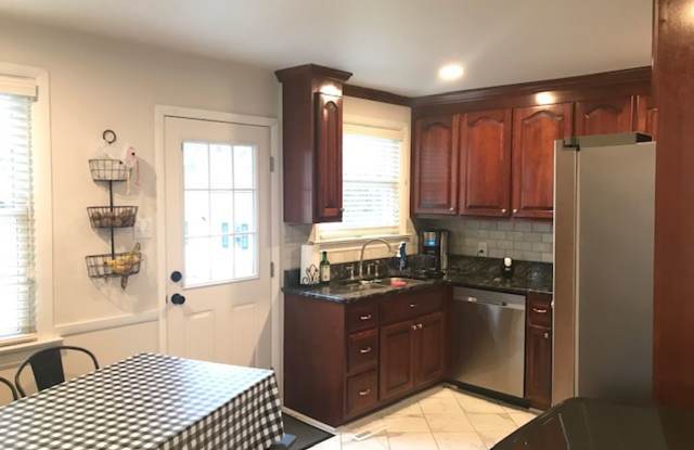 -- AVAILABLE JUNE 5TH — 3 BR / 1 BA Newly Renovated Ranch Home. Available June 5th! Gallery 4