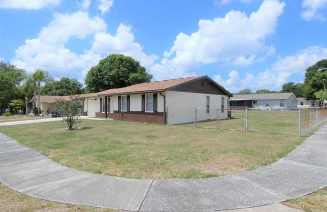 906 Briarcliff Dr Gallery 2