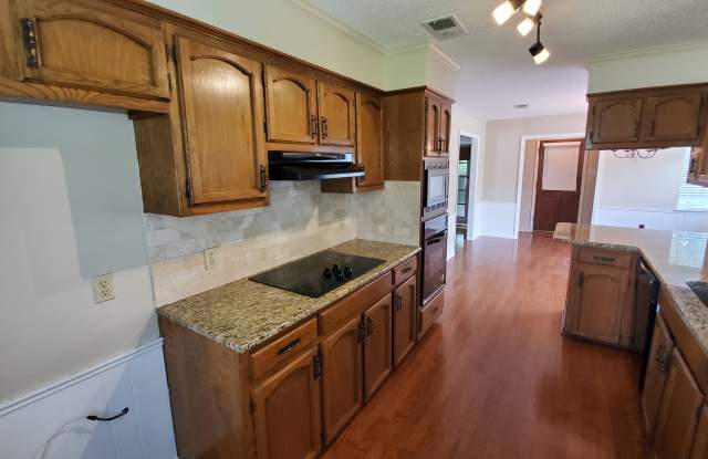 5425 Fairway Drive Gallery 4