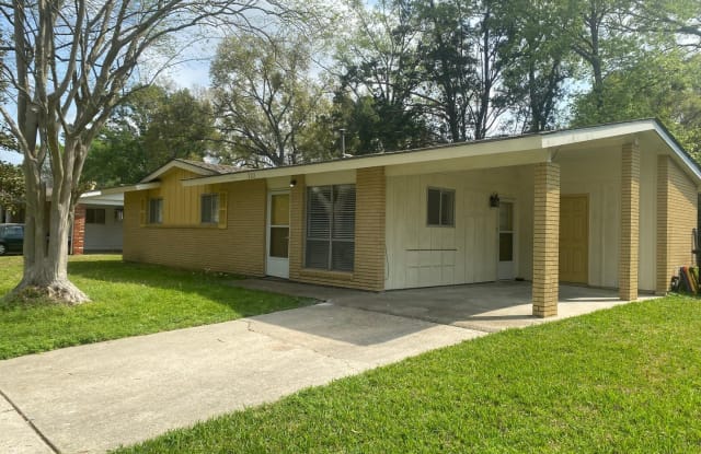 222 Emerald Rd. - 222 Emerald Road, Baton Rouge, LA 70810 222 Emerald Rd. - 222 Emerald Road, Baton Rouge, LA 70810