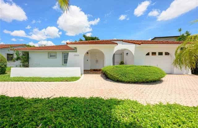 12505 SW 22nd Ter photos photos