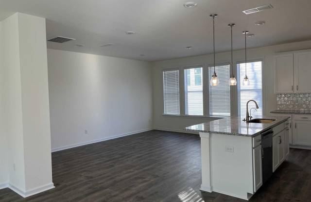 6920 Leesville Road Gallery 4