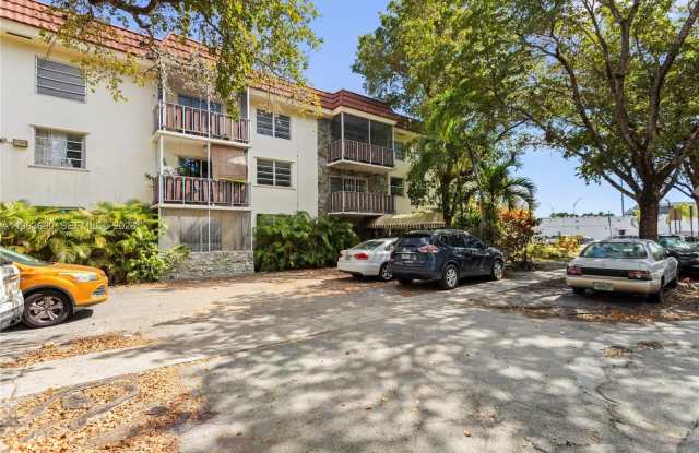 13655 NE 10th Avenue photos photos