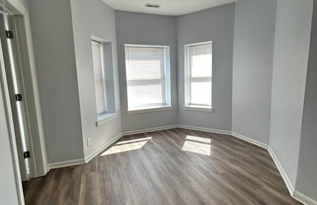 7432 South Maryland Avenue photos photos
