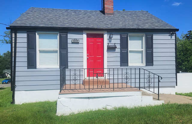 Charming 1-Bedroom Home on the South Side – Clean, Cozy, and Close to Downtown photos photos