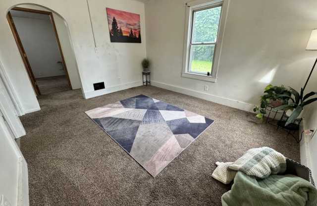 3 bed, 1.5 bath home for rent in Waterloo, photos photos