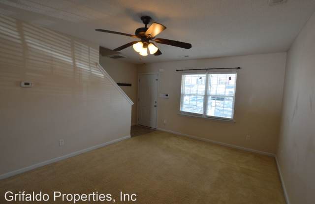7008 Banister Loop Gallery 4