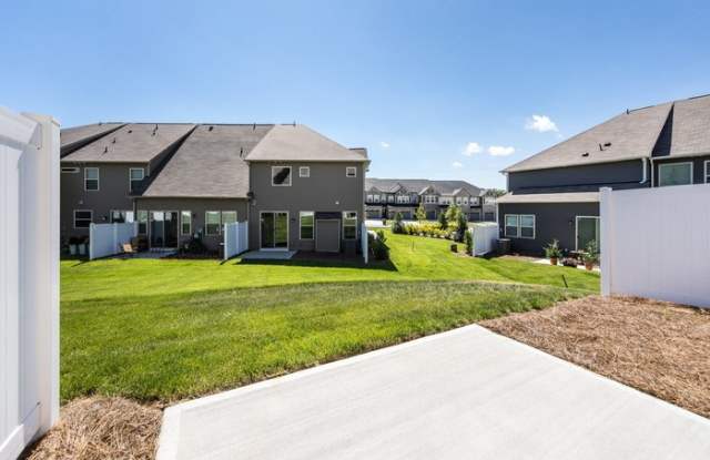 5737 Lachlan Hill Ln Gallery 3