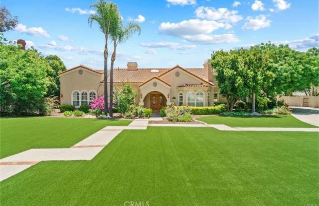 1016 Amarillo Dr - 1016 Amarillo Drive, Claremont, CA 91711