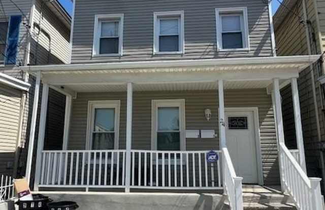 214 Erie Street photos photos