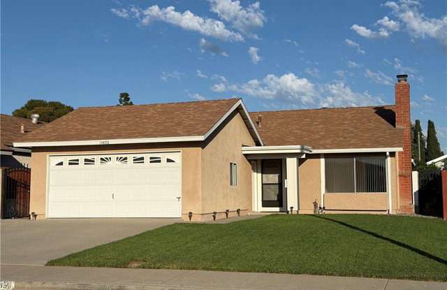 14892 Doheny Circle Gallery 1