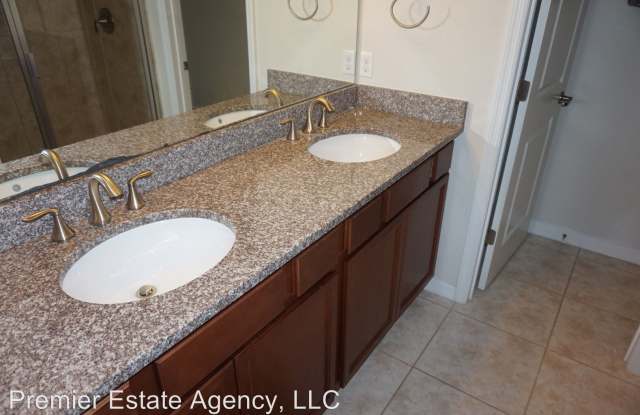 7284 Duxbury Lane Gallery 4