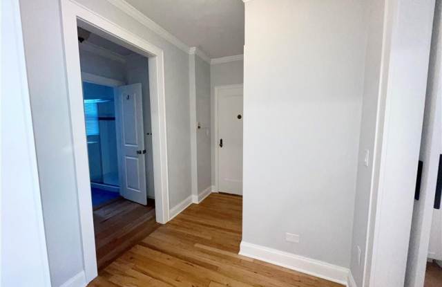 110 Woodside Green Street Gallery 4