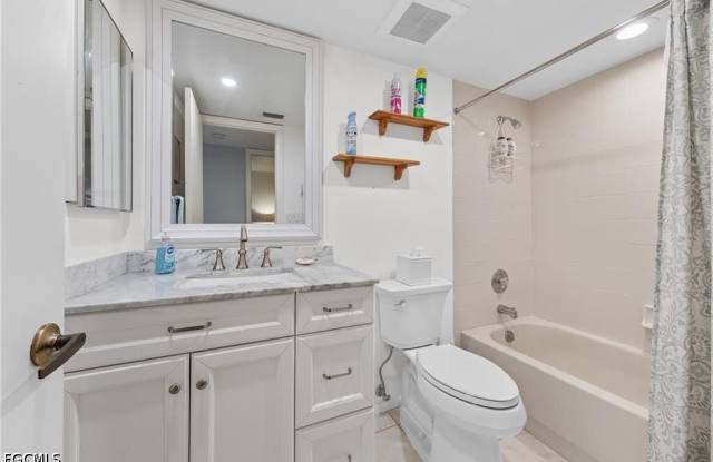 5890 Trailwinds Drive Gallery 4