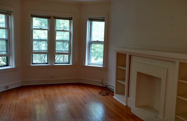 Sunny Lincoln Square photos photos