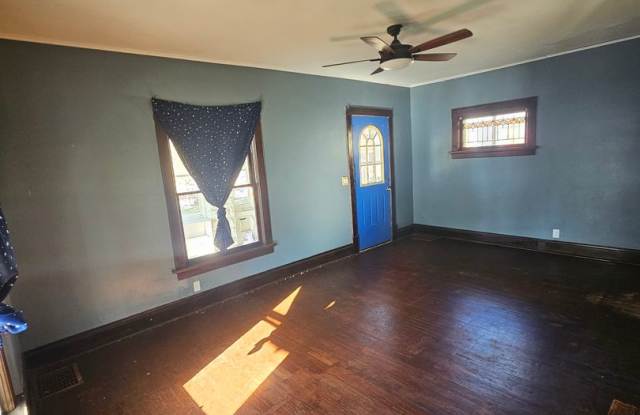 Newly Painted 2 bedroom photos photos