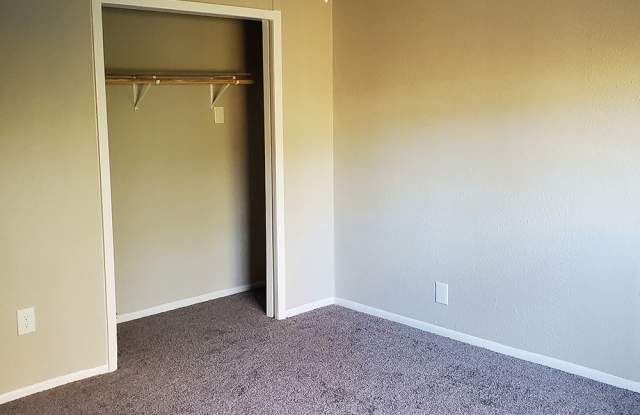 2702 Mulford Cove Gallery 3