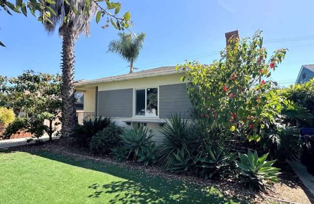 Mar Vista Home w/ Spacious backyard and chill vibes - 3bd/1ba Gallery 3