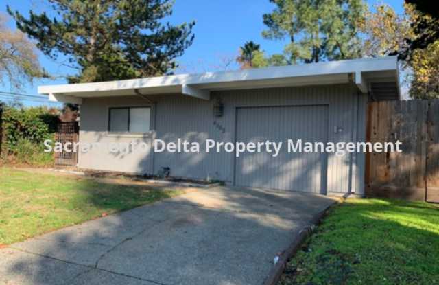 Adorable 3 bedroom, 2 bathroom home in Carmichael photos photos