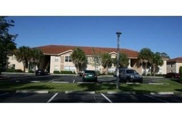 ANNUAL RENTAL 1 BED + DEN/1 BATH AT IBIS CLUB photos photos
