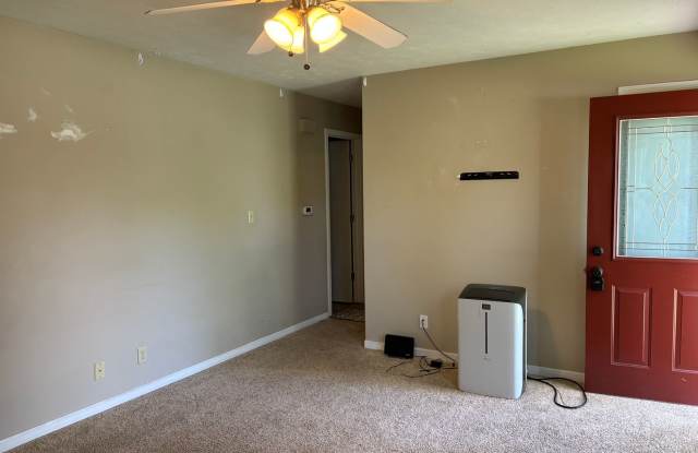 Great Value 3BR/1.5BA ! Gallery 3