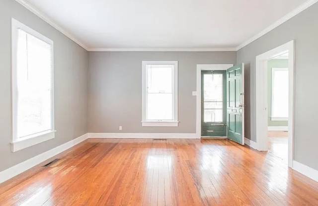 2 Blocks from Campus - 3BR Move in ready now for August 2027! Gallery 4