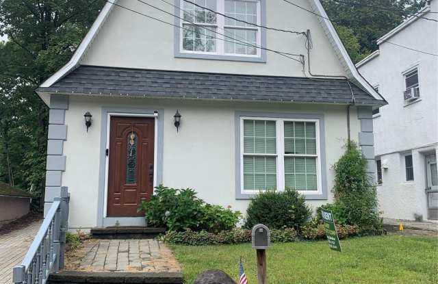 2 Cedar Lane photos photos