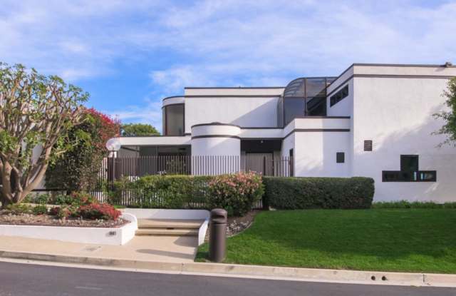 1096 WALLACE Ridge Gallery 2