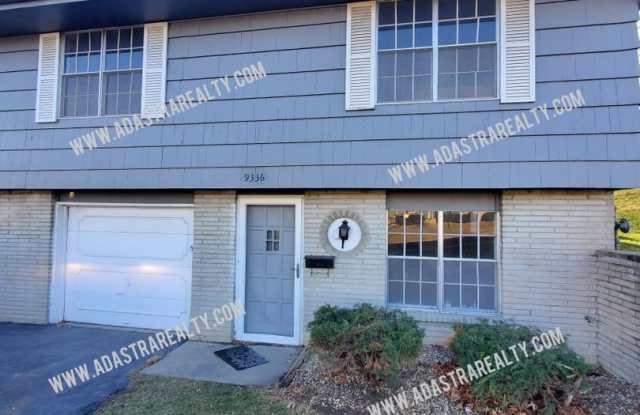 Completely Remodeled Overland Park Duplex-Available in AUGUST!! Gallery 1