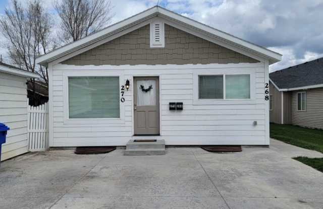 Beautiful, Spacious 2 bed, 1 bath basement apartment photos photos