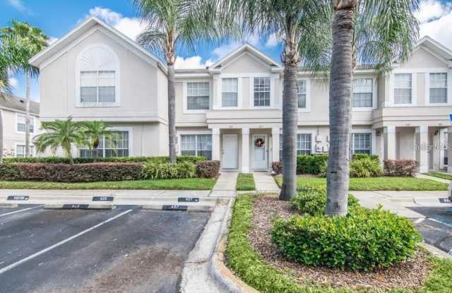 427 KENSINGTON LAKE CIRCLE - 427 Kensington Lake Circle, Brandon, FL 33511